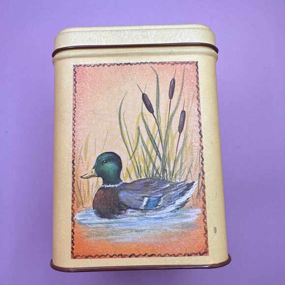 Century Resource Vintage Collector
Tin Canister Mallard Duck Cattails (Bx 3) - Picture 8 of 11